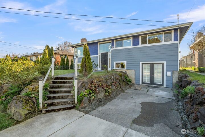 Property Photo: 7719 46th Avenue S WA 98118