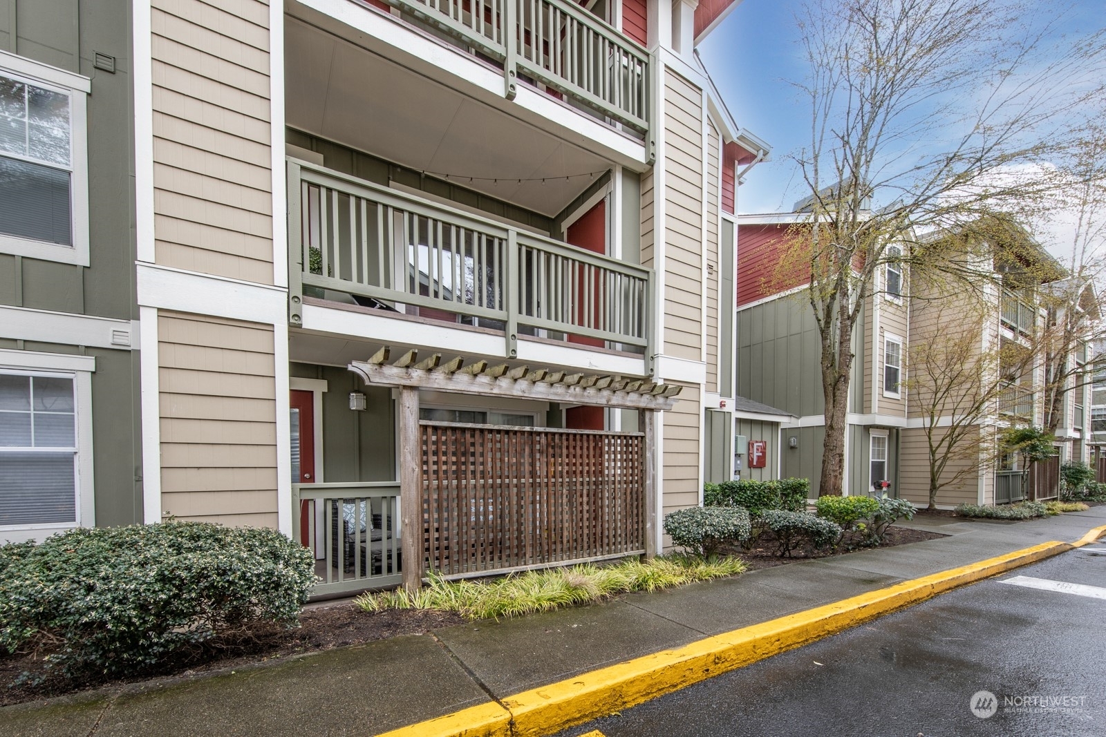 Property Photo:  7711 NE 175th Street F103  WA 98028 