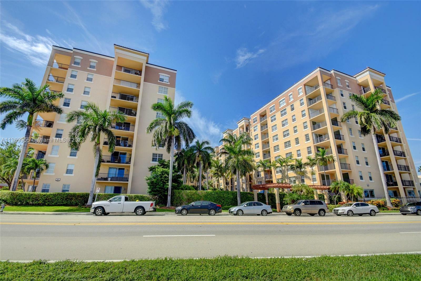 Property Photo:  1805 N Flagler Dr 119  FL 33407 