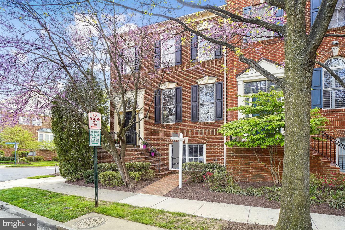 Property Photo: 500 Longhorn Crescent MD 20850