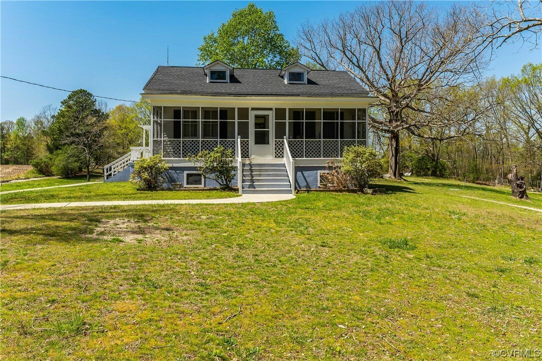 Property Photo: 13203 Courtland Lane VA 22546