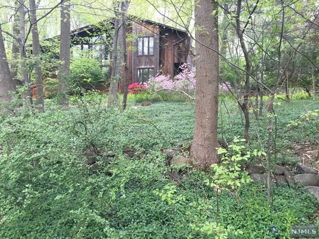 7 Lomas Lane  Montvale NJ 07645 photo