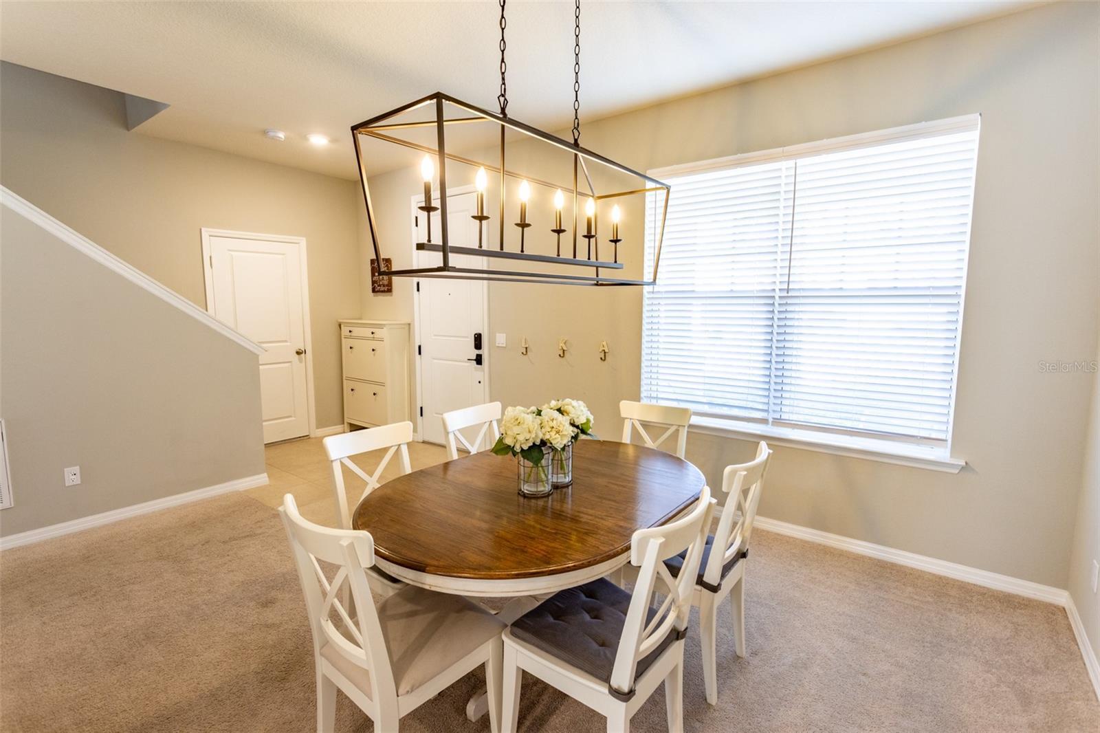 Property Photo: 654 Anna Ridge Road FL 34715