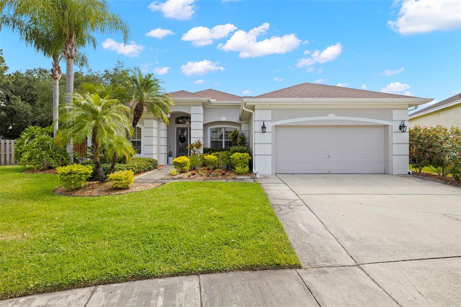 Property Photo:  10519 Gretna Green Drive  FL 33626 