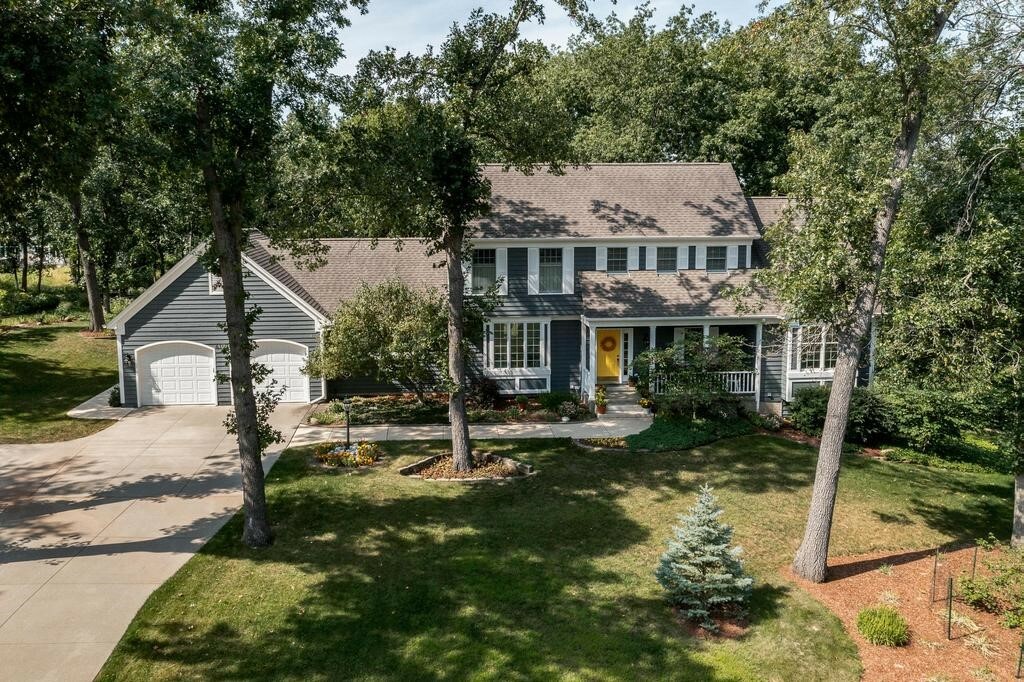 Property Photo:  4101 Eagle Ridge Drive  IA 52411 