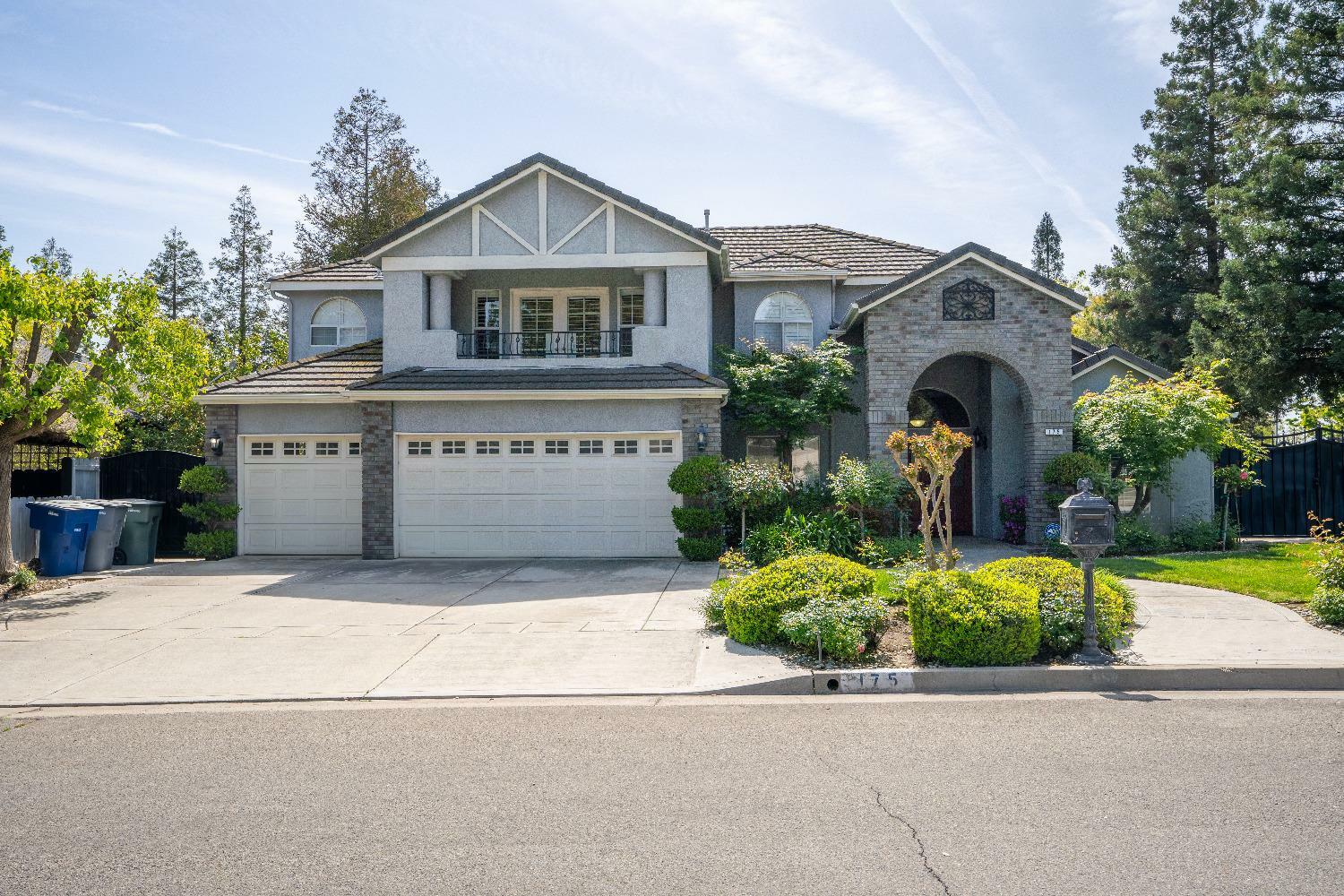 Property Photo:  175 W Peace River Dr Drive  CA 93711 