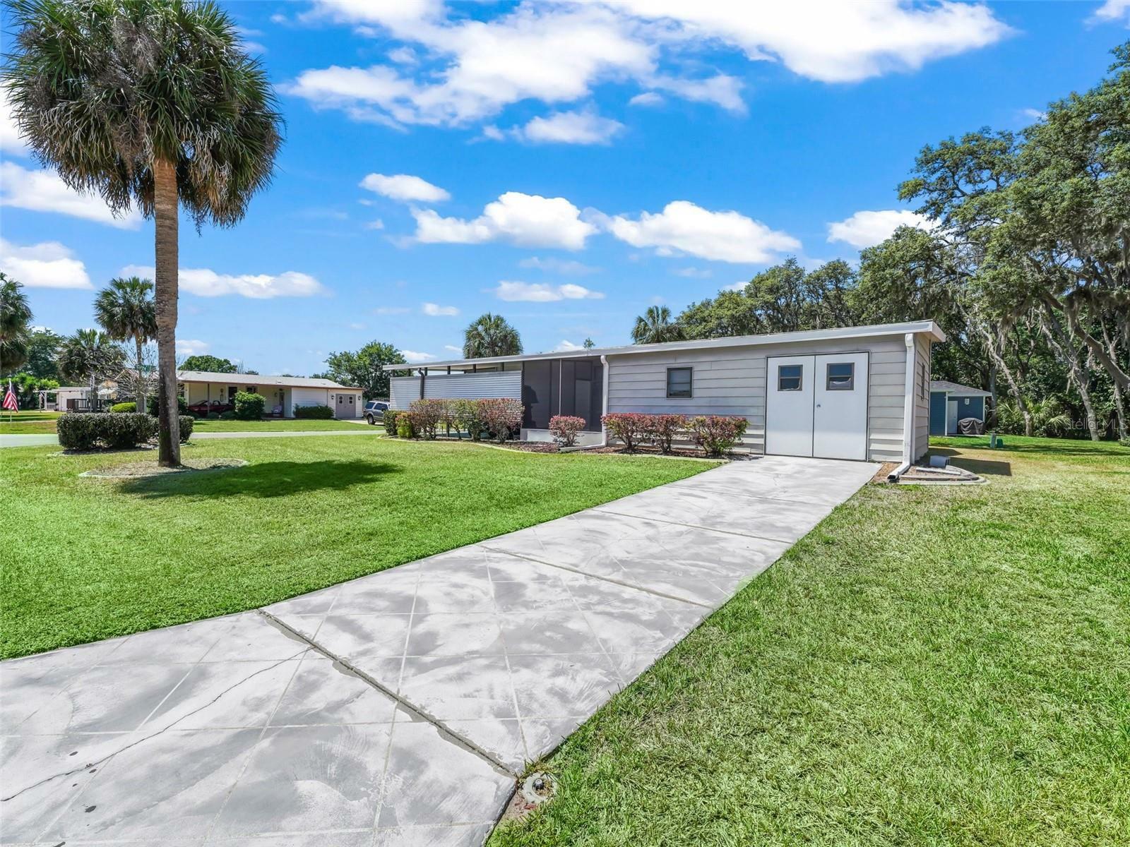 Property Photo:  1701 Lilly Lane  FL 32159 