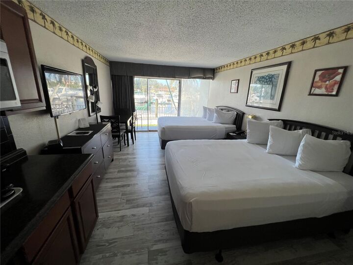 Property Photo:  7150 N Tamiami Trail N-303  FL 34243 