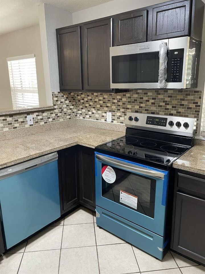 Property Photo:  3203 Pinellas Place  FL 33619 