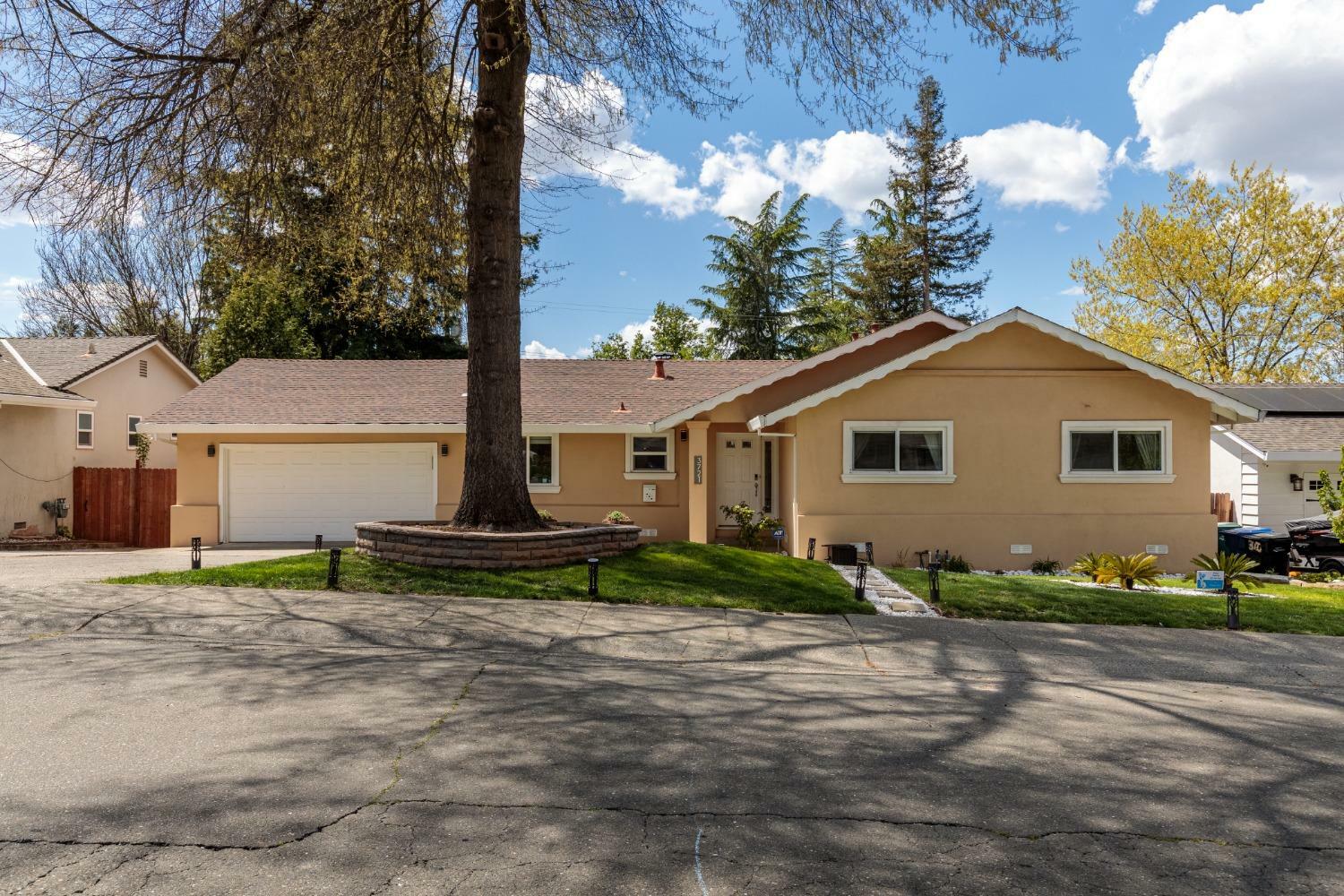 Property Photo: 3721 Orangerie Way CA 95608