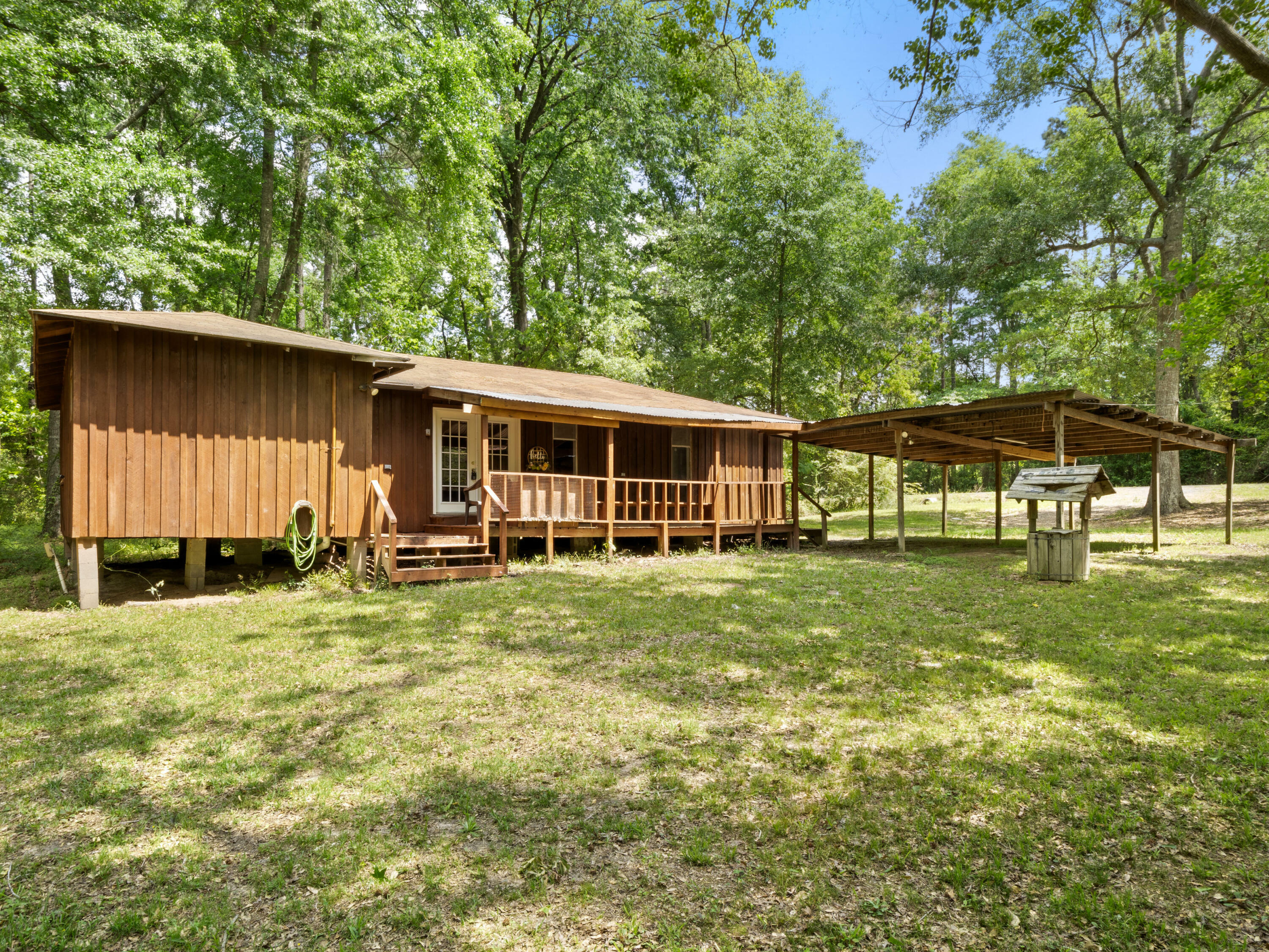 Property Photo:  136 Holton Harris Rd  LA 71403 