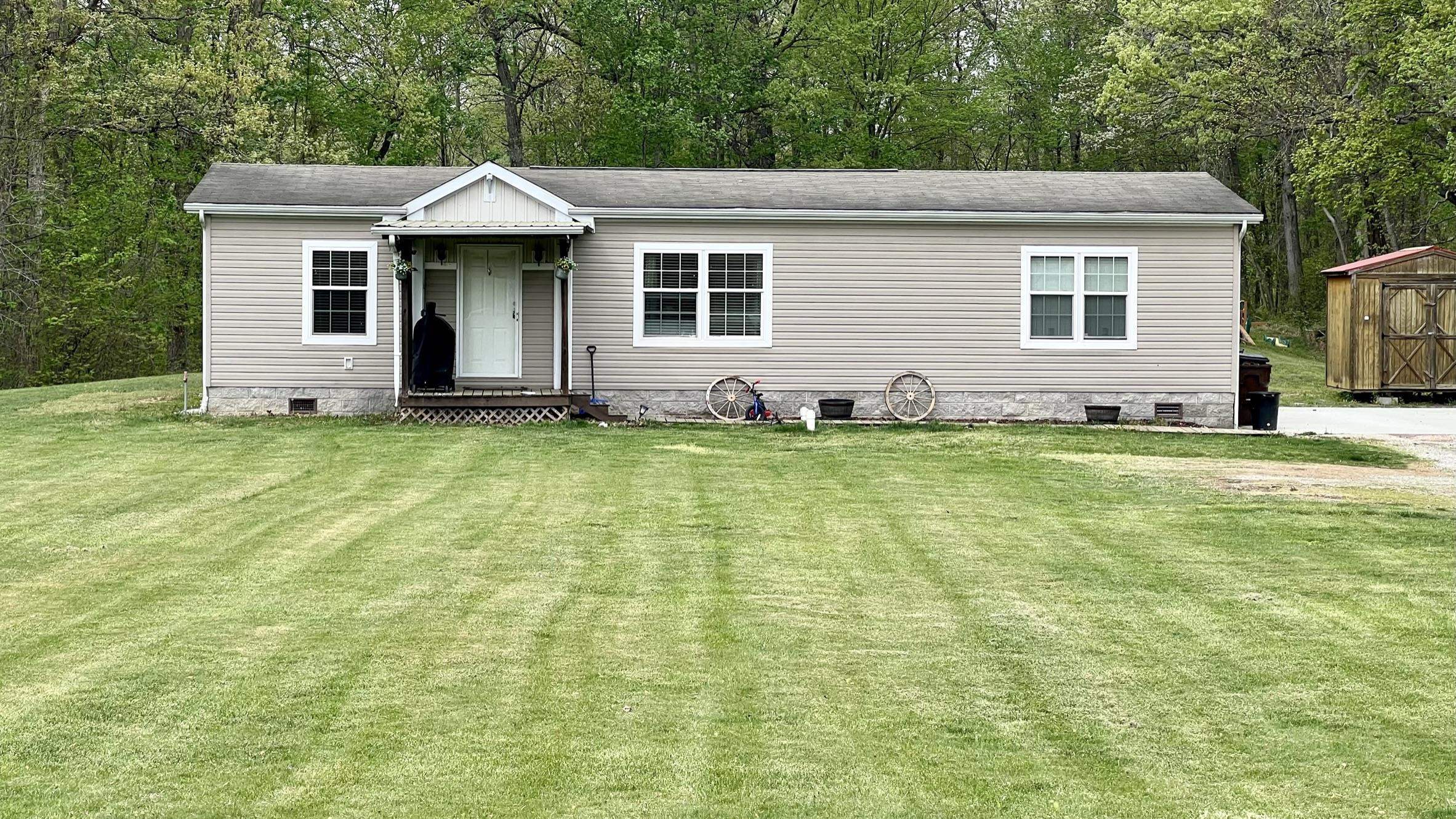 Property Photo: 580 Racetrack Hill KY 41169