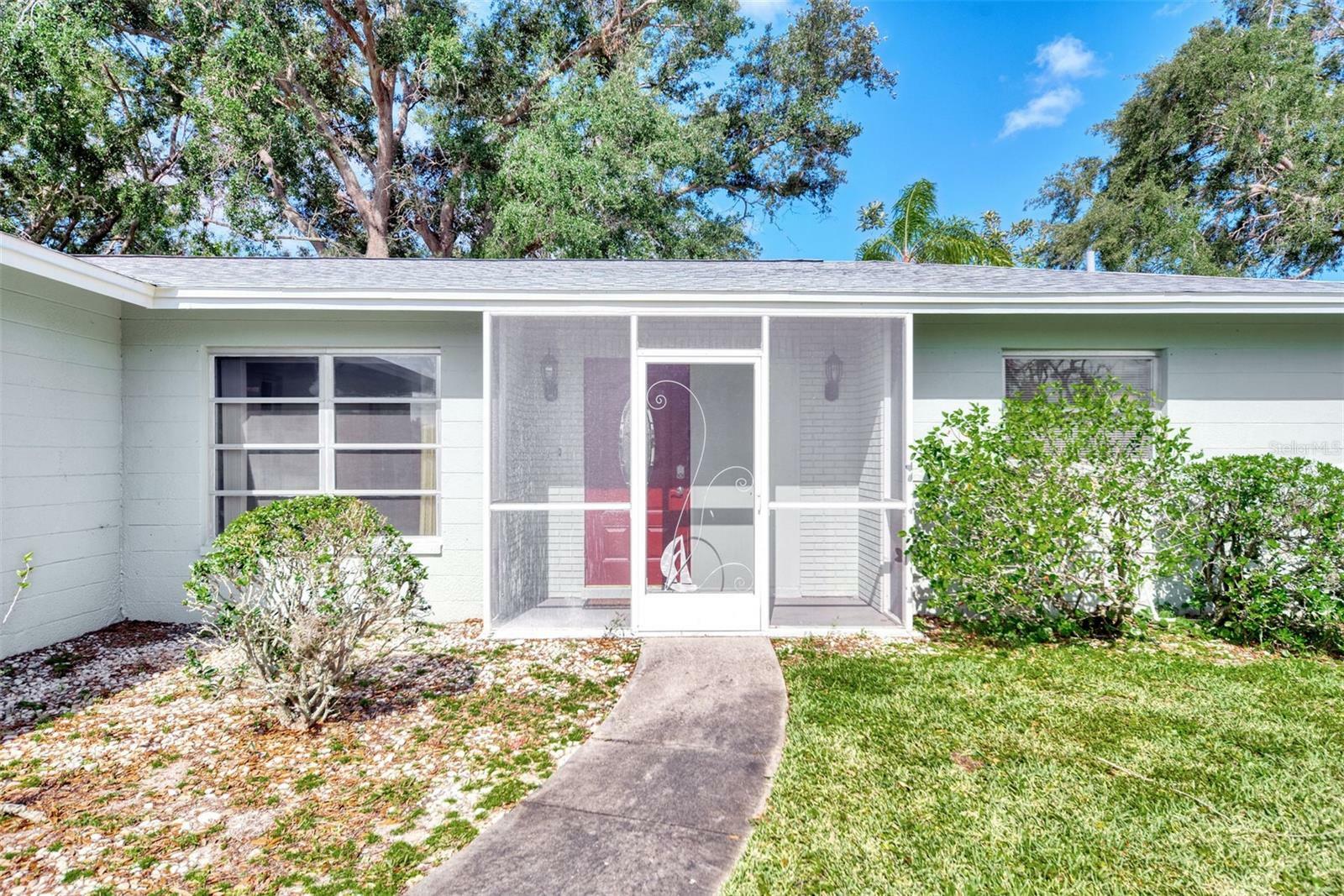 Property Photo: 1716 Sandy Court FL 34293
