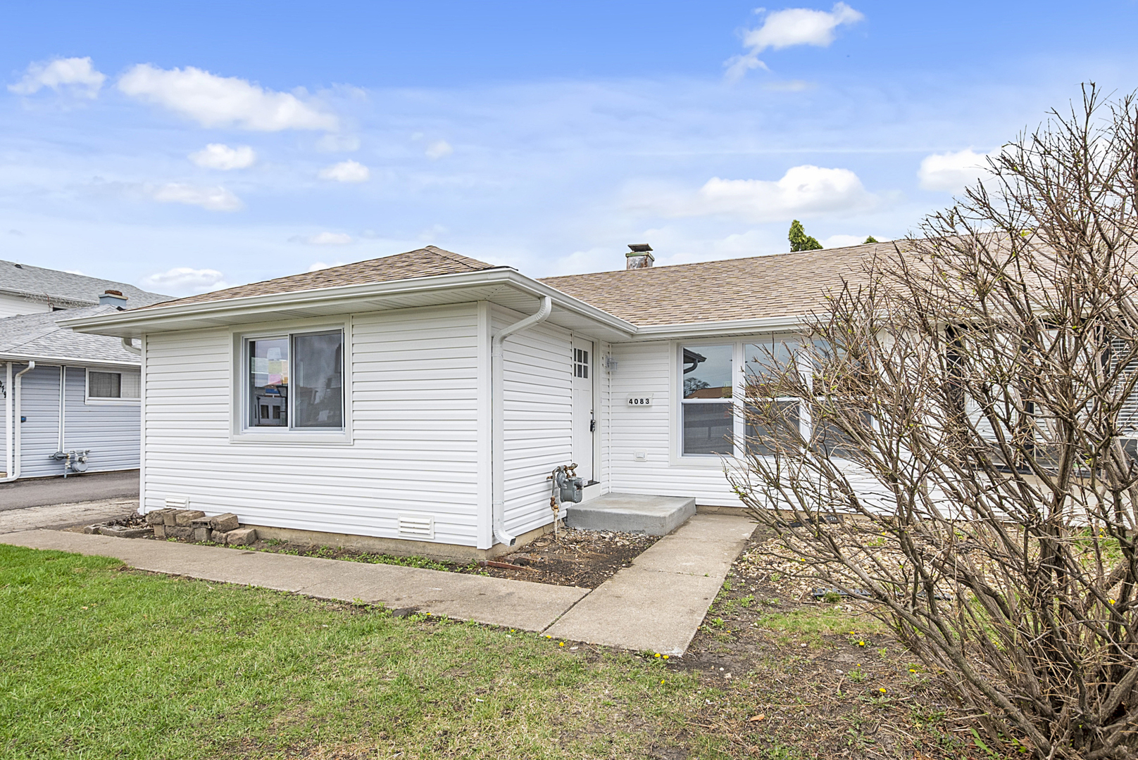 Property Photo:  4083 Southwest Highway  IL 60456 