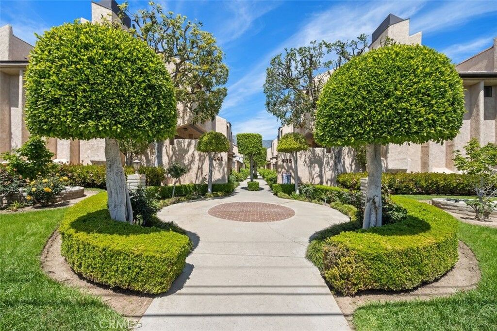 Property Photo:  435 Fairview Avenue 4  CA 91007 