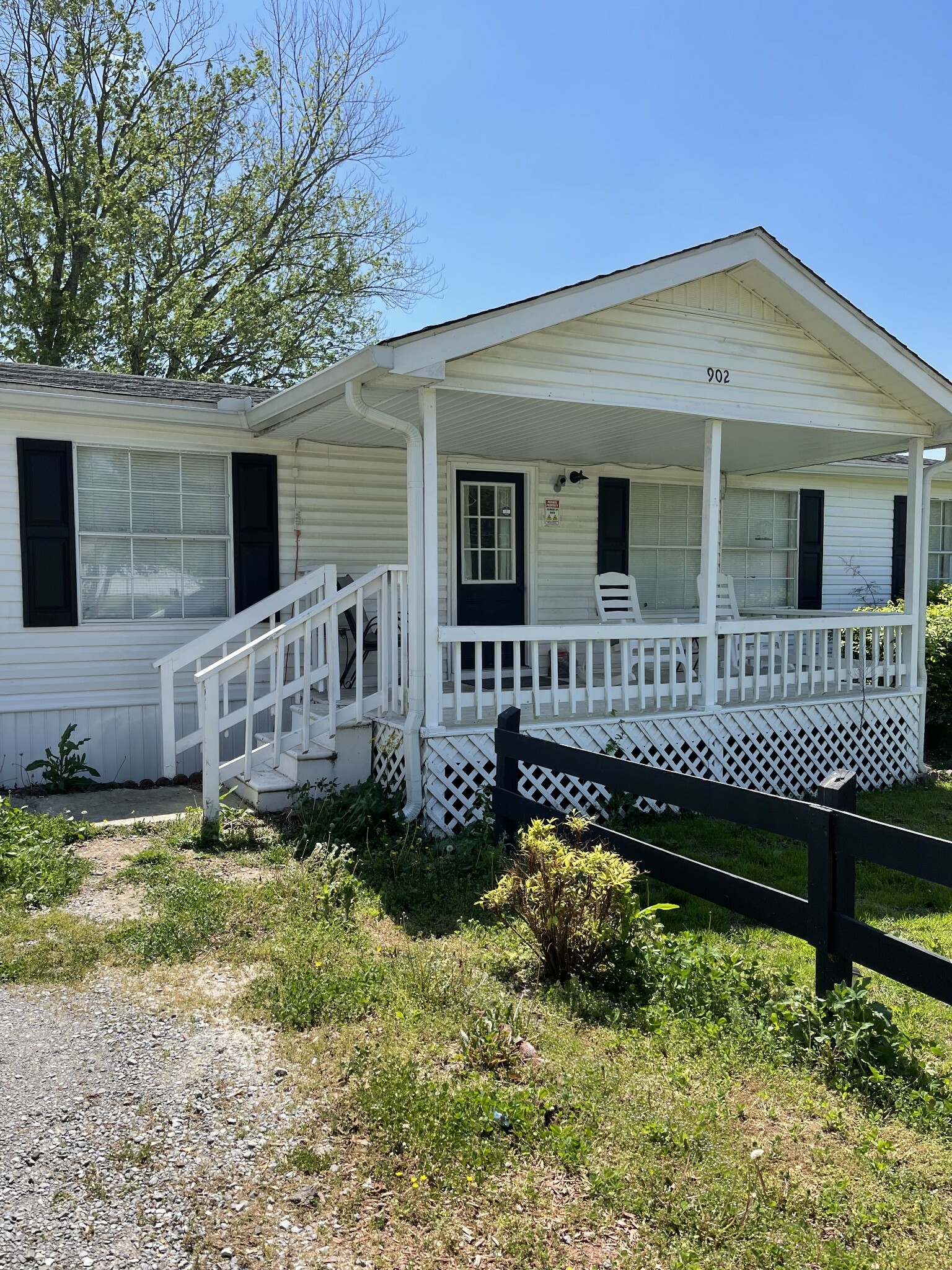 Property Photo:  902 E Grundy St  TN 37388 