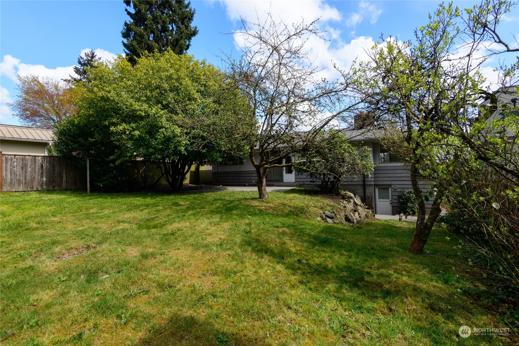 Property Photo:  11317 Corliss Ave N  WA 98133 