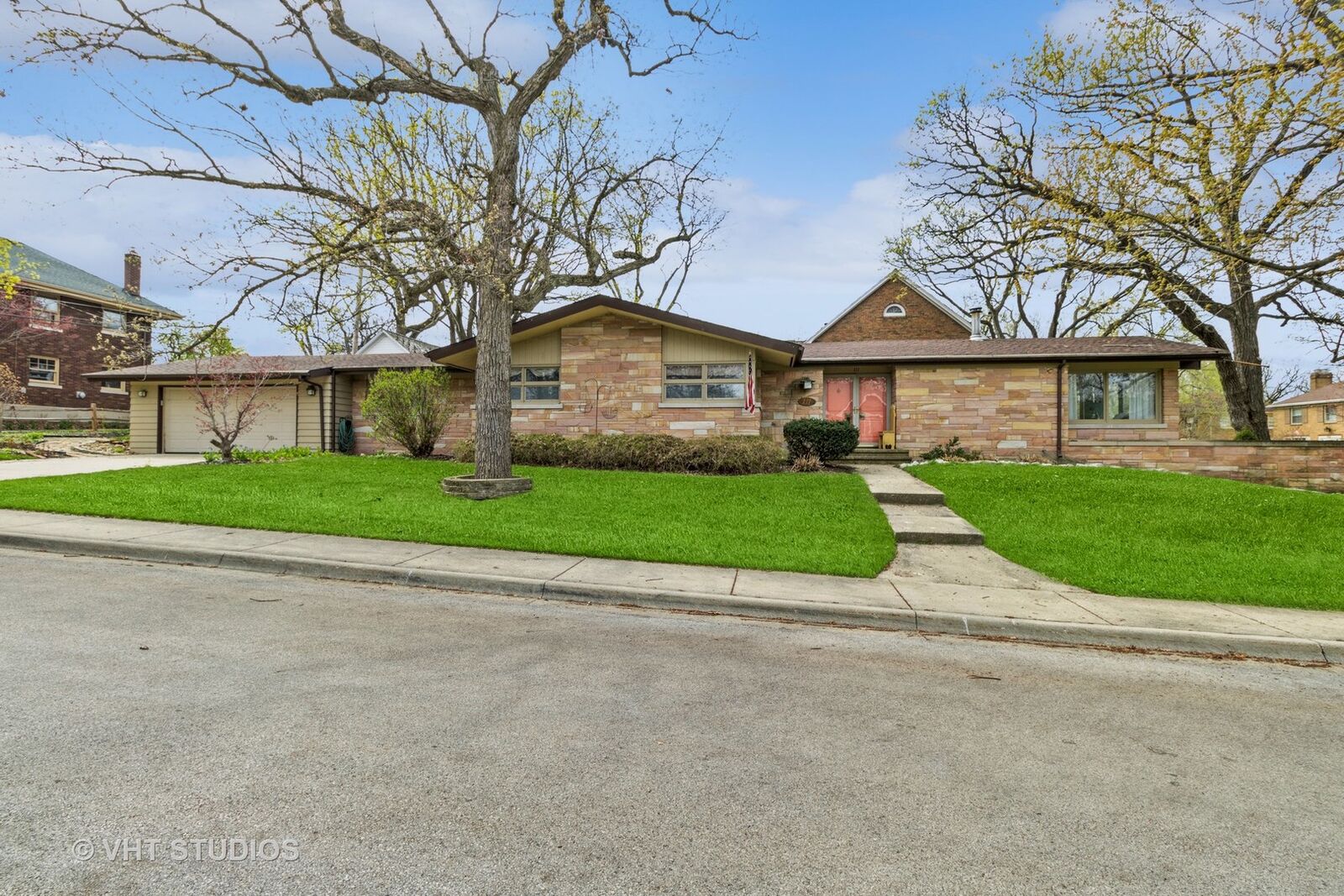 Property Photo: 111 Cooper Avenue IL 60120