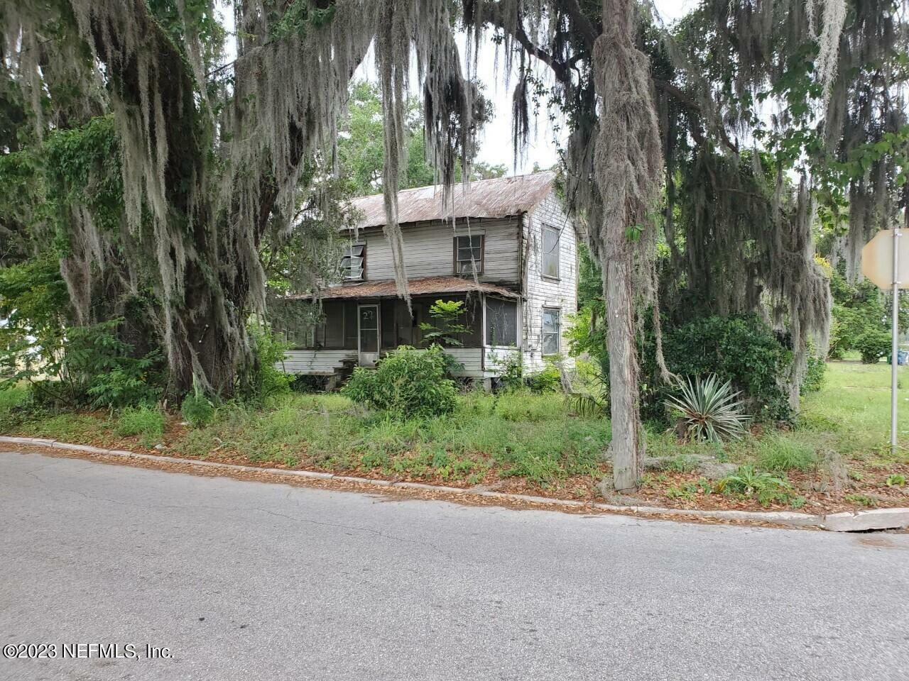 19 N Main Street  Crescent City FL 32112 photo