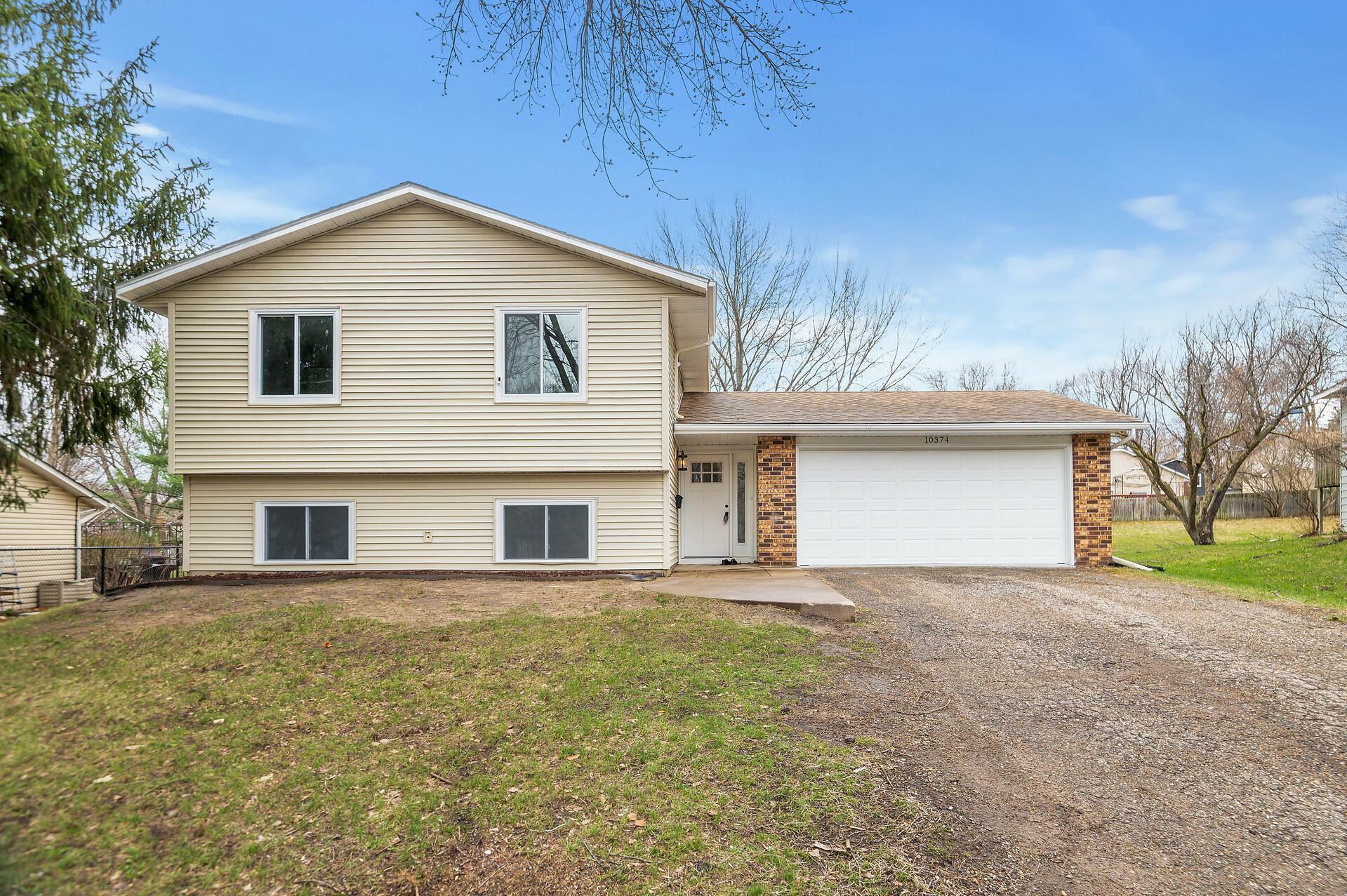 Property Photo: 10374 Greyfield Court MN 55347
