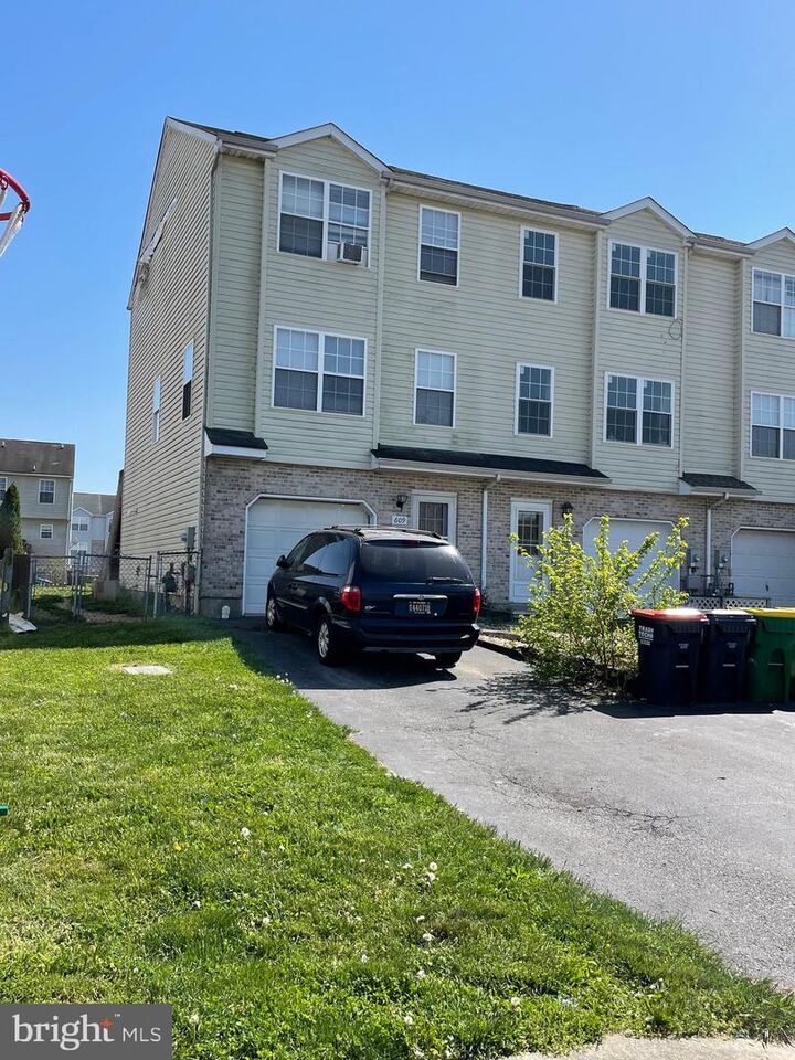 609 Lisa Lane  Middletown DE 19709 photo