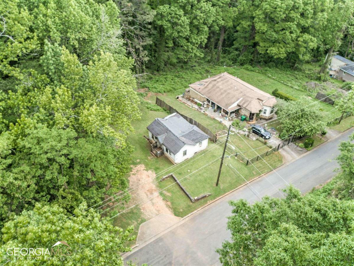 Property Photo: 3208 Altacrest Drive GA 30079