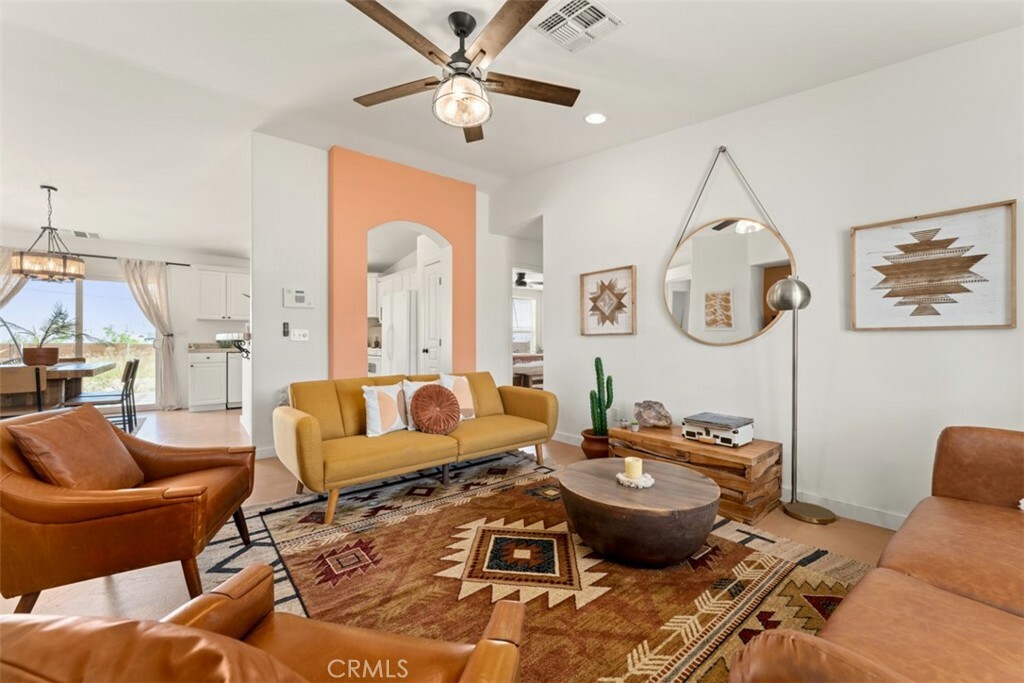 Property Photo: 4853 Avenida La Candela CA 92252