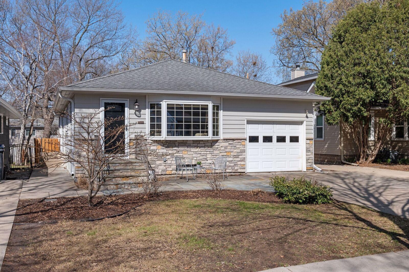 Property Photo:  4724 Washburn Avenue S  MN 55410 