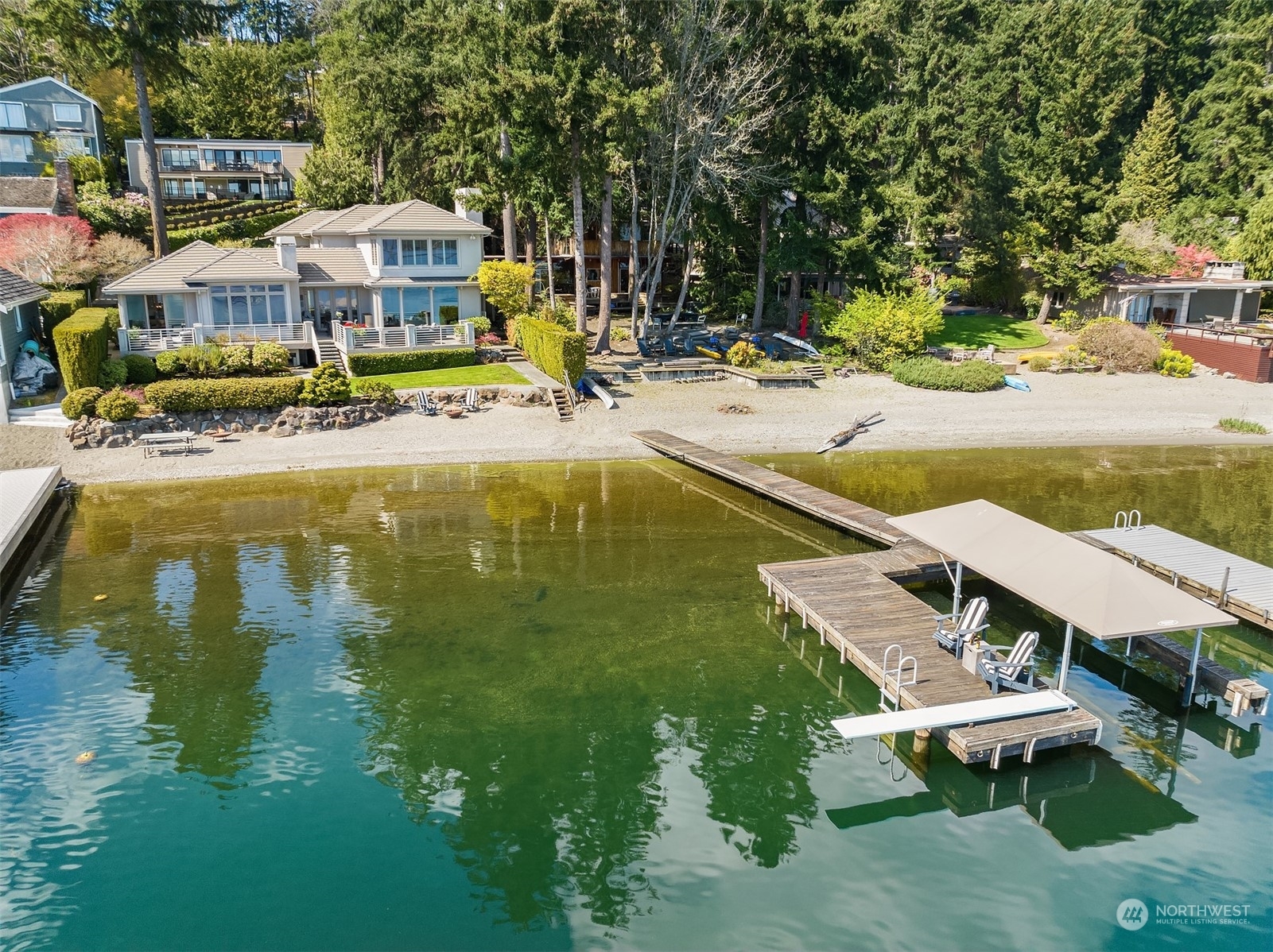 Property Photo:  358 W Lake Sammamish Parkway NE  WA 98008 