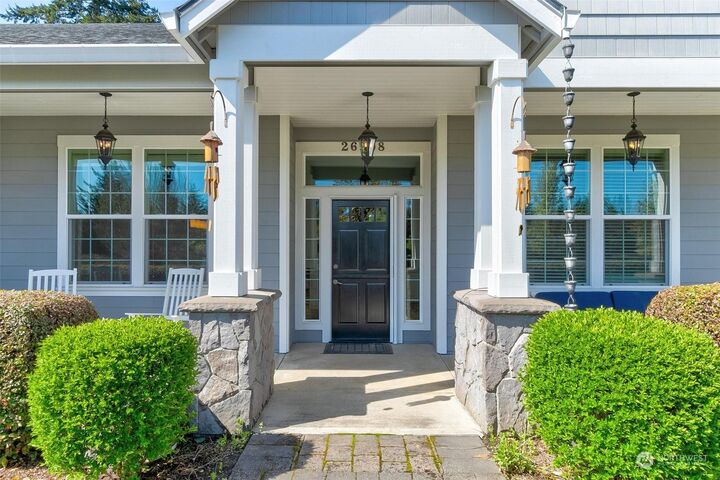 Property Photo: 26908 NE 26th Circle WA 98607