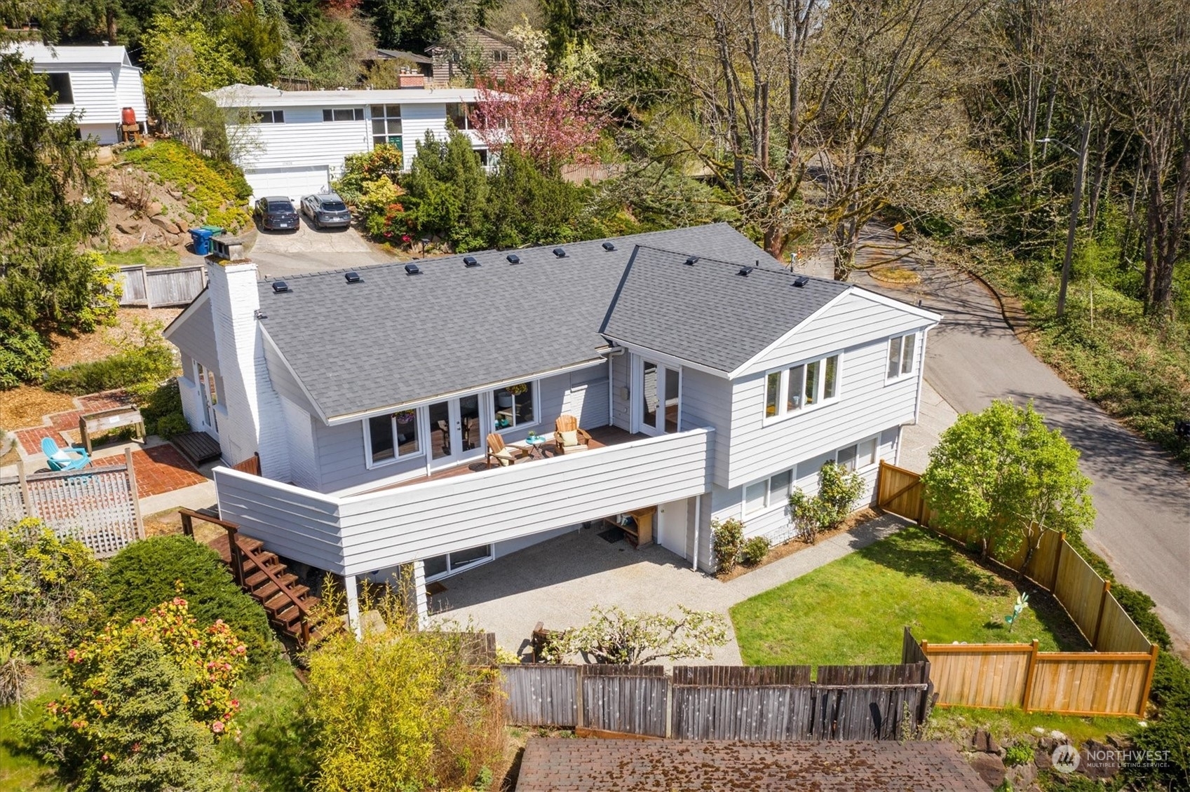 Property Photo:  10605 Alton Place NE  WA 98125 