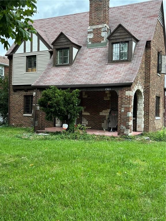 Property Photo: 1301 Salem Avenue OH 45406