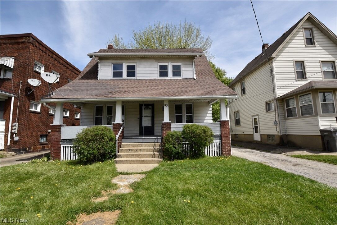 Property Photo:  23 W Heights Avenue  OH 44509 