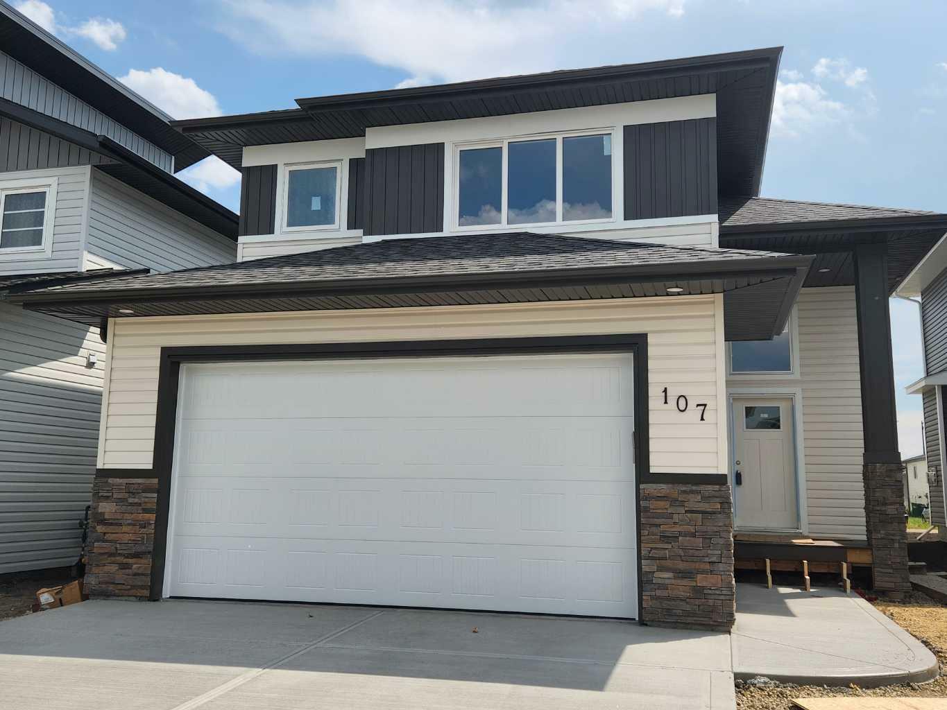 107 Livingston Close  Red Deer AB T4R0S9 photo