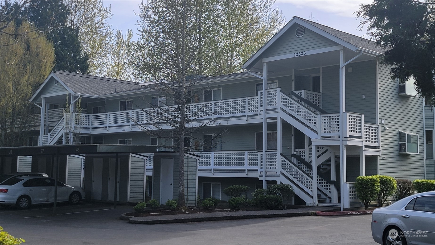 Property Photo: 12323 NE 97th Street A WA 98033