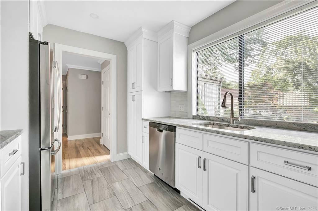 Property Photo: 441 Hammerstone Lane B CT 06614