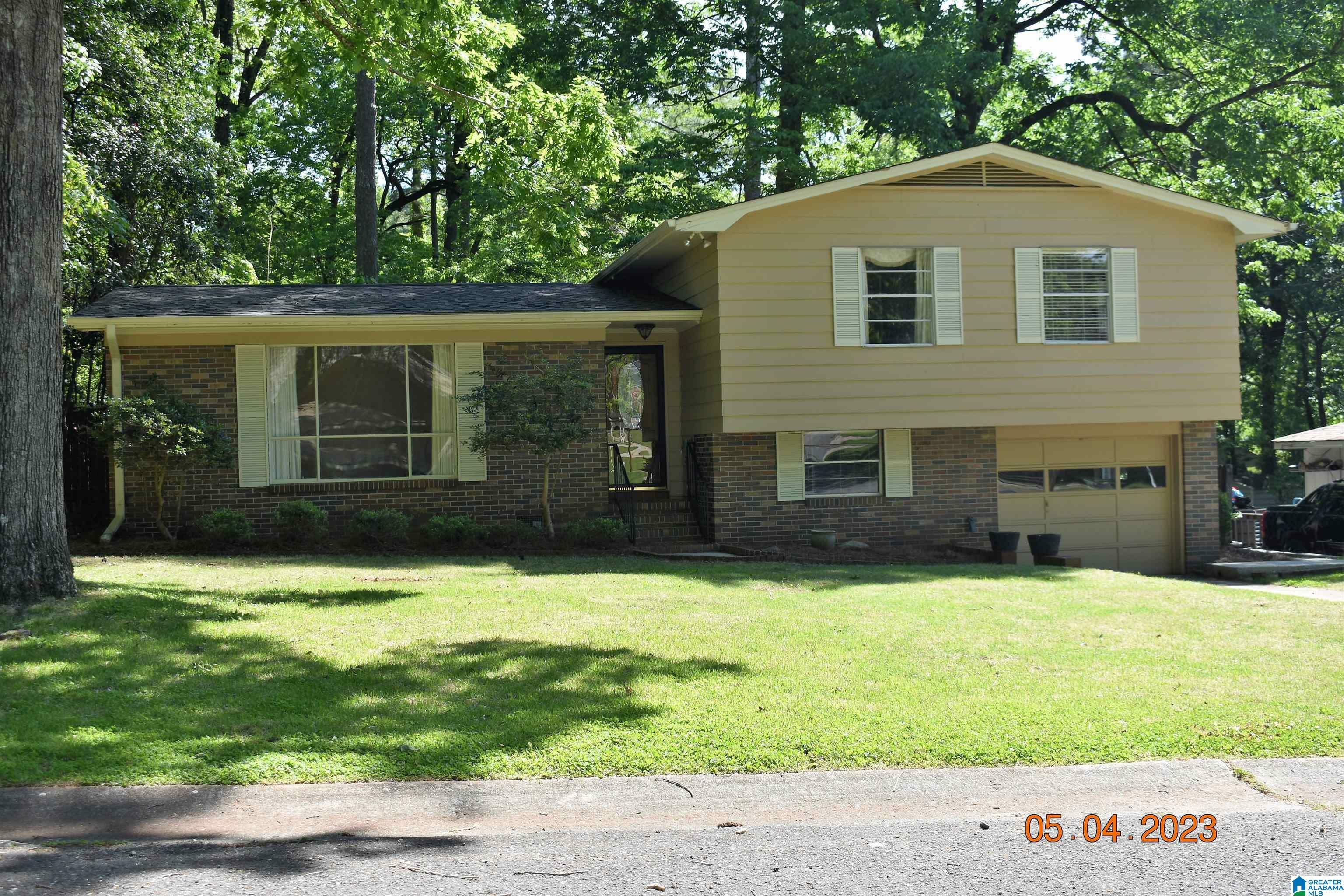 Property Photo:  809 Sherwood Forest Drive  AL 35235 