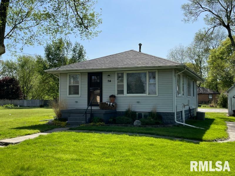 Property Photo:  714 S McKinley Street  IL 62644 