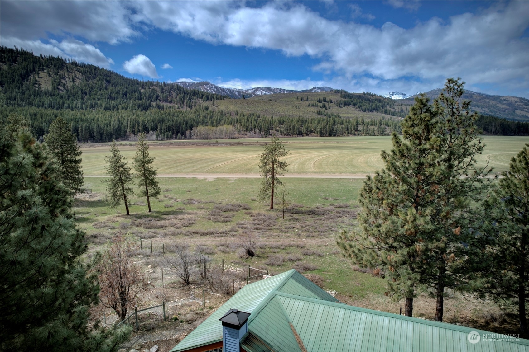 Property Photo:  53 Pleasant View Drive  WA 98862 