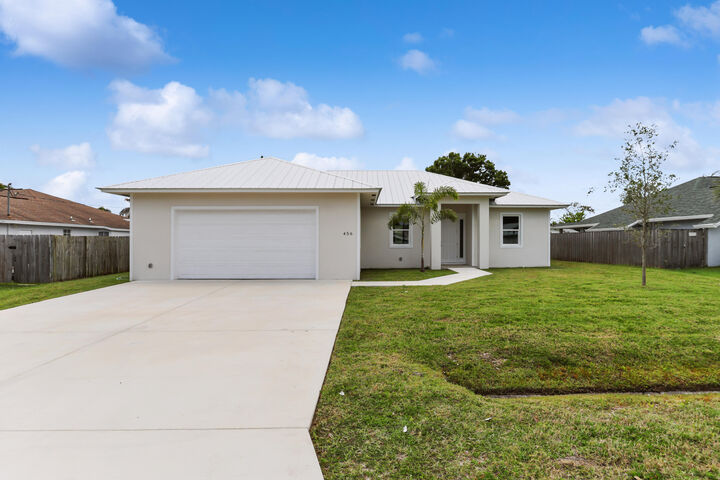 456 SE Skipper Lane  Port Saint Lucie FL 34983 photo