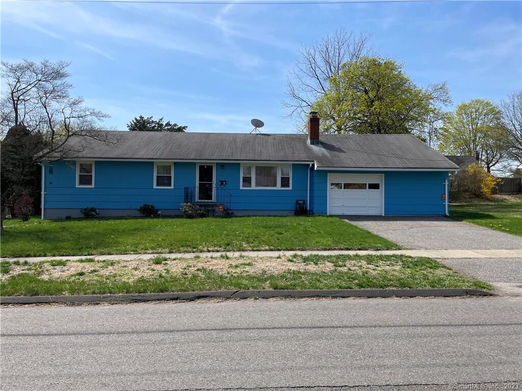 Property Photo:  46 Bridgeview Place  CT 06614 