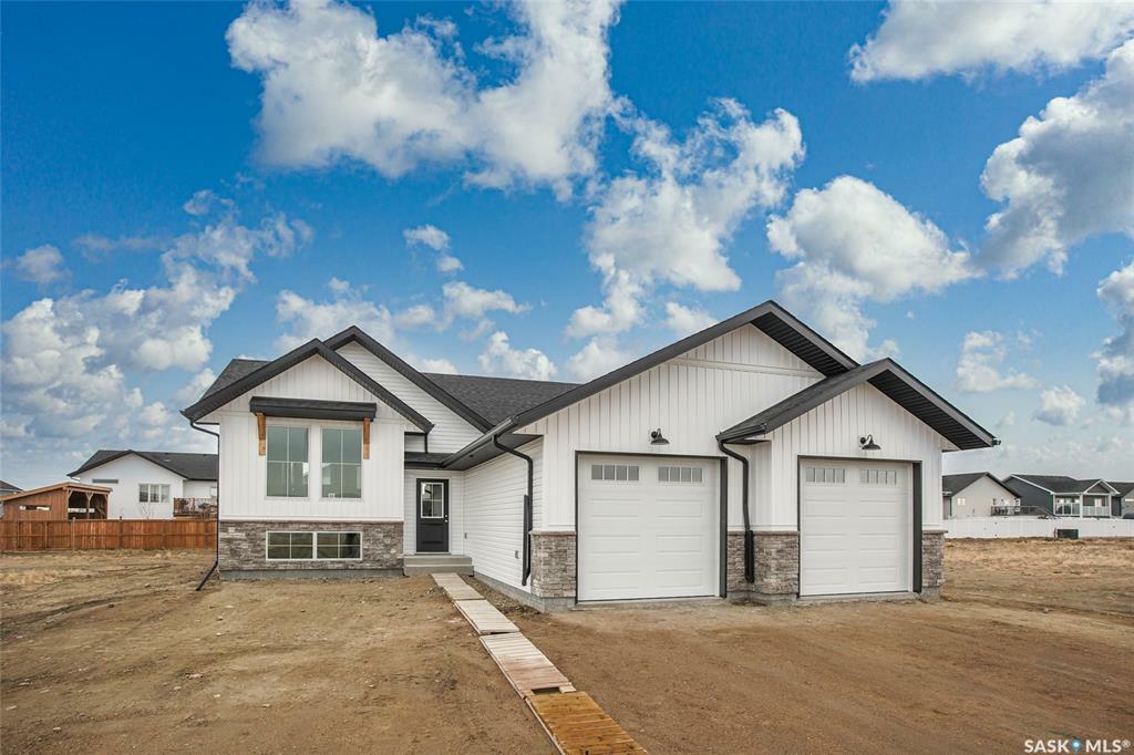 606 Weir Crescent  Warman SK S0K4S2 photo