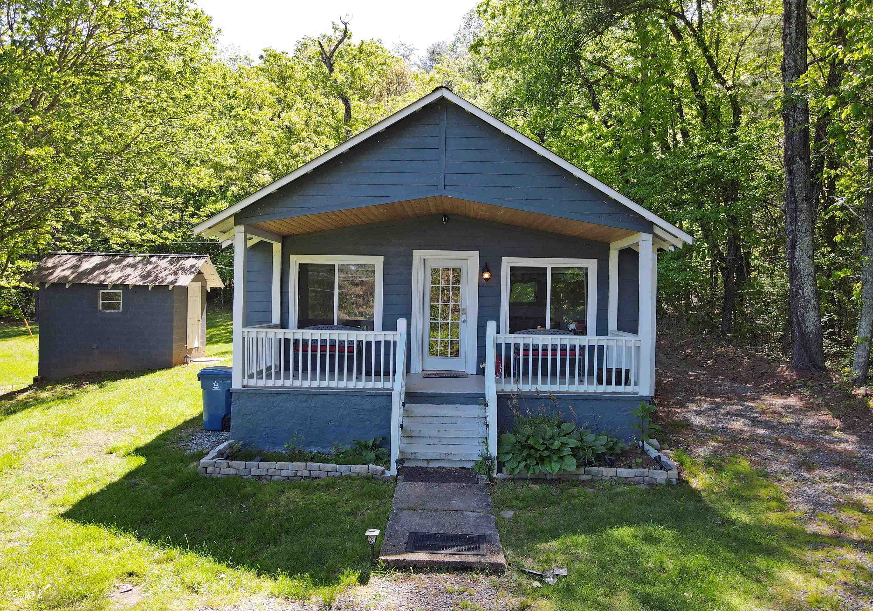 Property Photo:  1606 Highway 75 North  GA 30546 