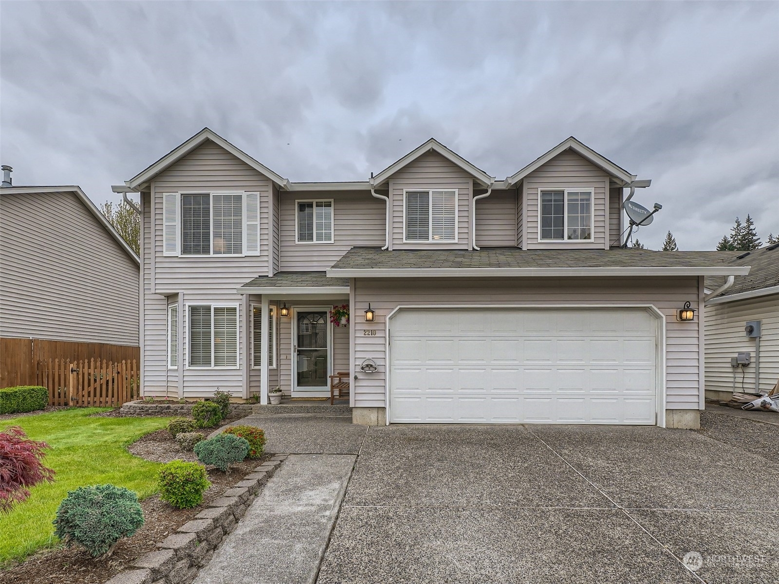 Property Photo:  2210 NE 108th Street  WA 98686 