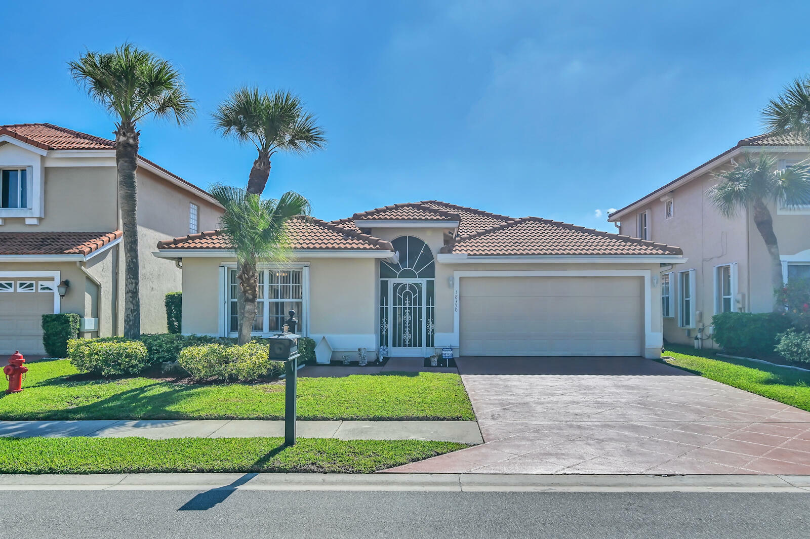 Property Photo:  18350 Coral Sands Way  FL 33498 