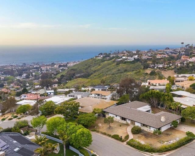 Property Photo:  896 La Jolla Rancho Rd  CA 92037 