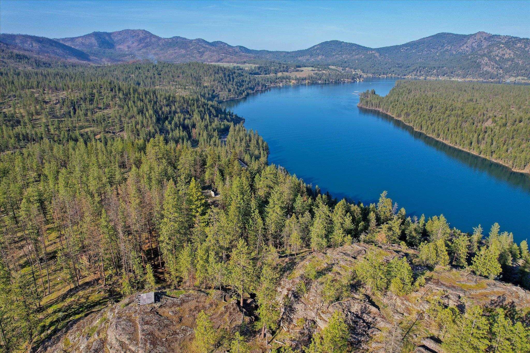 Property Photo: 7045 Hwy 291 WA 99034