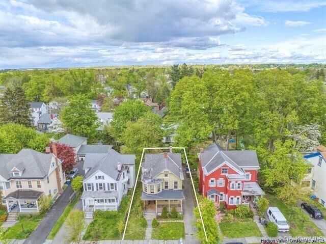 Property Photo:  140 Wall Street  NY 12401 