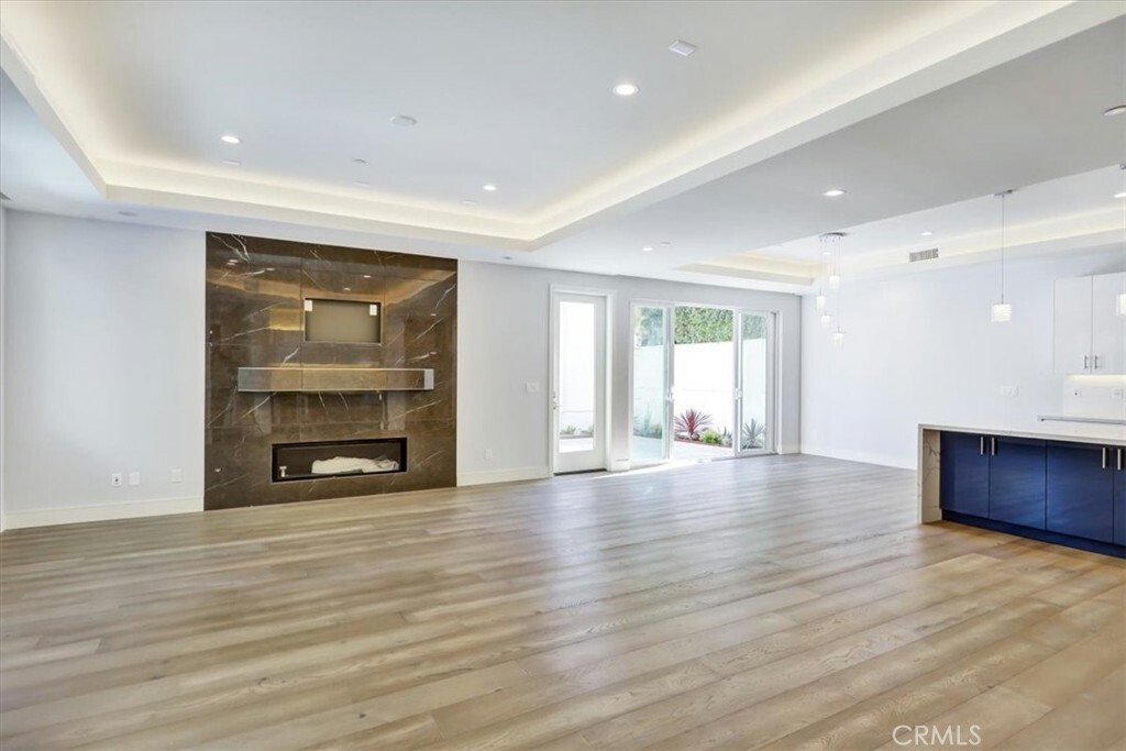 Property Photo:  1908 Perry Avenue A  CA 90278 