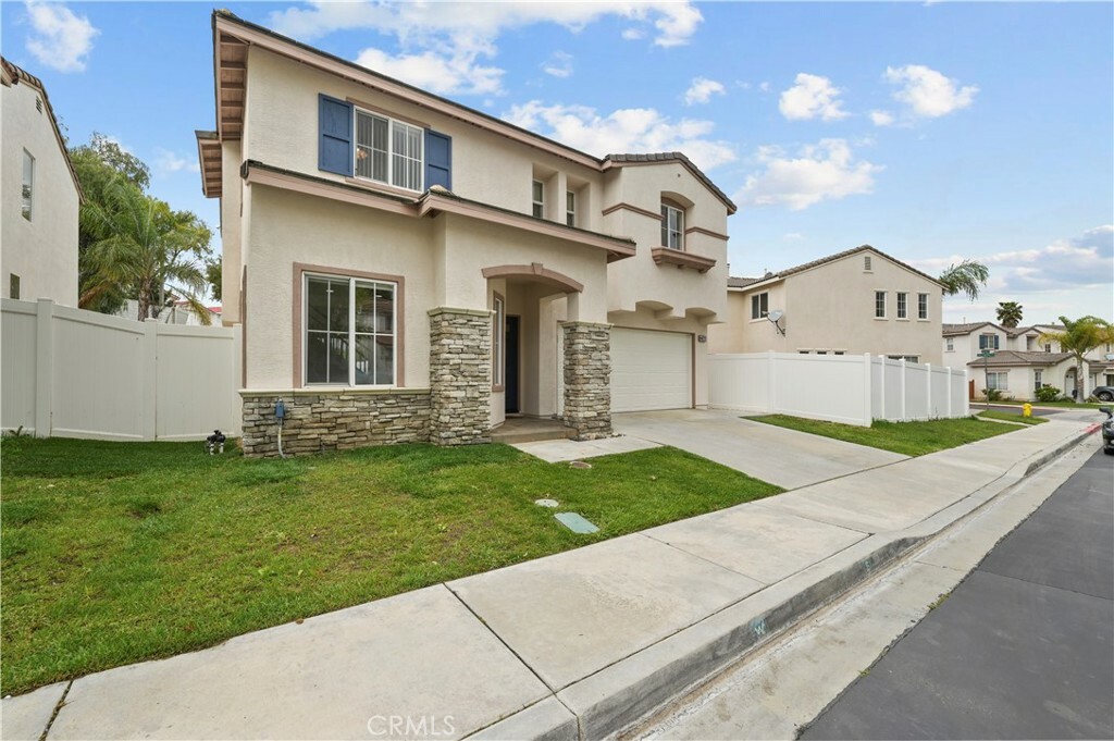 Property Photo:  44721 Vail Oak Road  CA 92592 